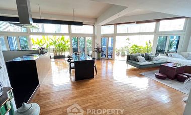 For sale 2 ベッドルーム condo in Watthana, Bangkok
