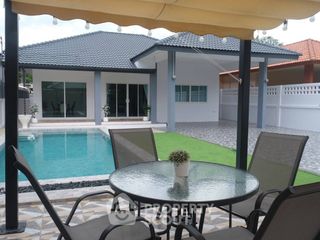 For sale 3 bedrooms house in Sattahip, Chonburi