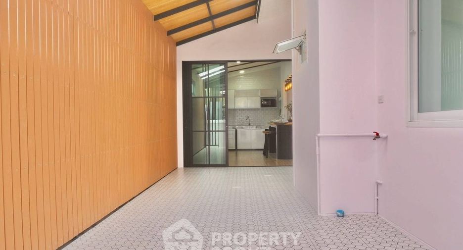 For sale 3 bedrooms house in Sattahip, Pattaya