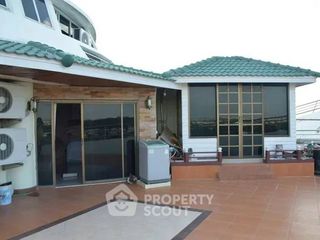 For sale 3 bedrooms condo in Mueang Chon Buri, Chonburi