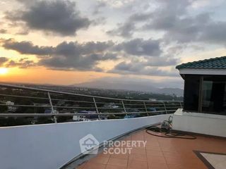 For sale 3 bedrooms condo in Mueang Chon Buri, Chonburi