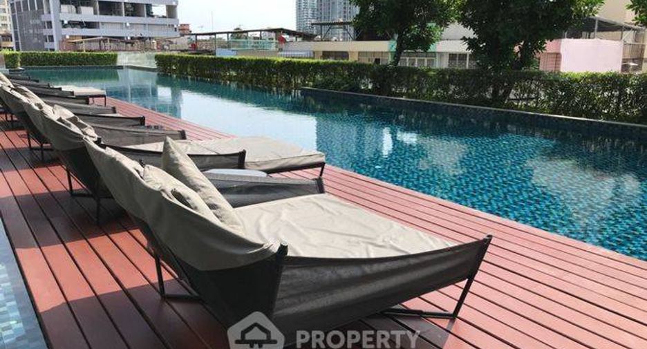 For sale 1 bed condo in Phaya Thai, Bangkok