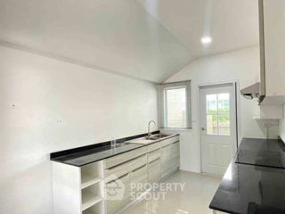 For sale 4 bedrooms house in Bang Khen, Bangkok