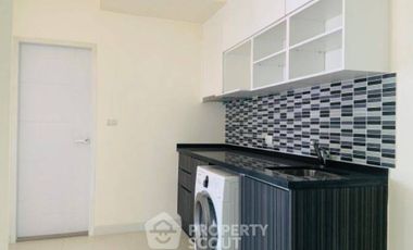 For sale 1 bed condo in Khlong Toei, Bangkok