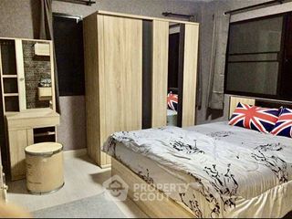 Reihenhaus zum Kauf mit 3 Zimmer in Bueng Kum, Bangkok