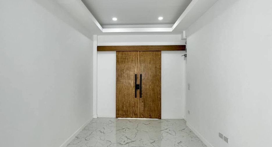 For sale 3 bedrooms house in Huay Yai, Pattaya