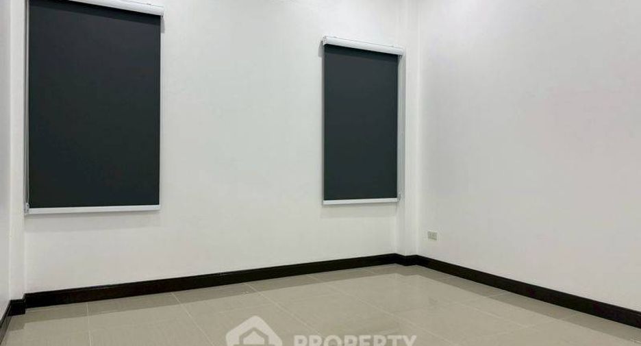 For sale 3 bedrooms house in Bang Lamung, Chonburi