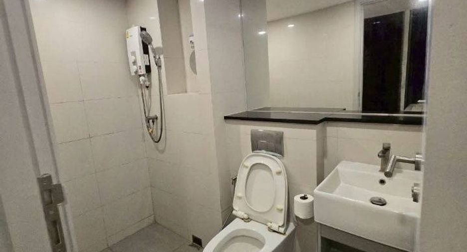For sale 1 bed condo in Sathon, Bangkok