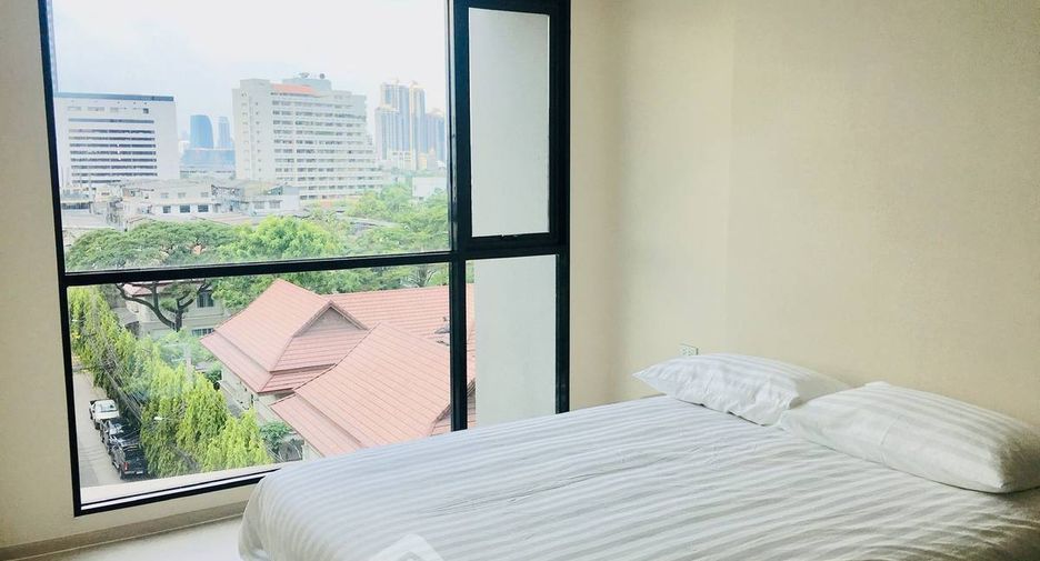 For sale 1 bed condo in Khlong Toei, Bangkok