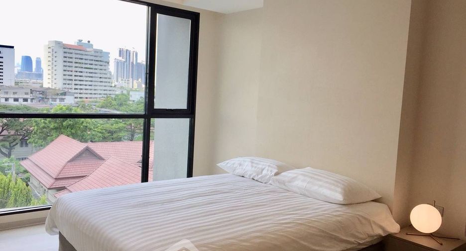 For sale 1 bed condo in Khlong Toei, Bangkok