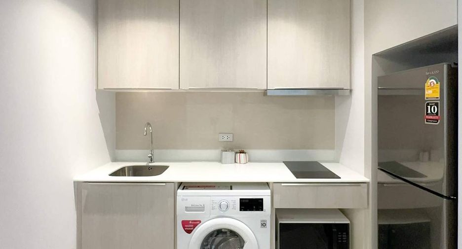 For sale 1 bed condo in Khlong Toei, Bangkok
