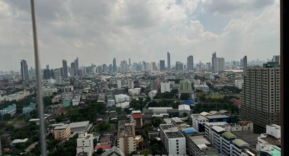 For sale 1 bed condo in Thon Buri, Bangkok