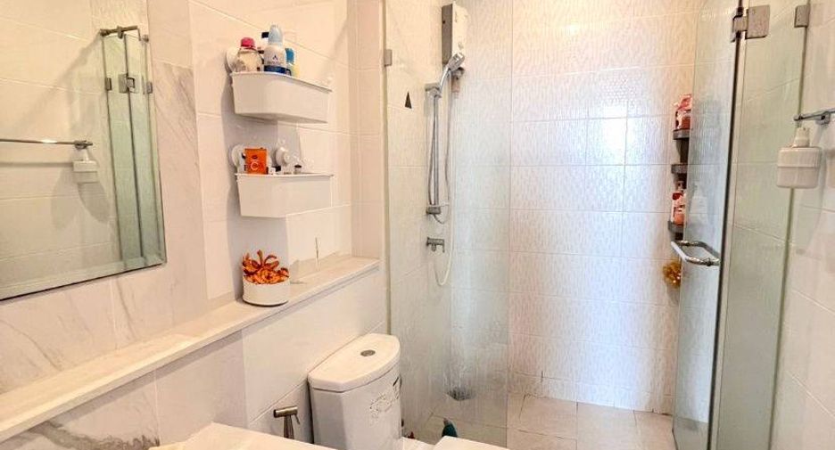 For sale 1 bed condo in Watthana, Bangkok