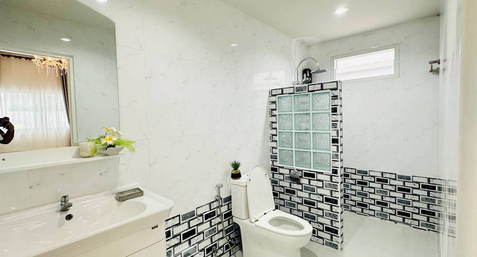 For sale 3 ベッドルーム house in Bang Lamung, Chonburi