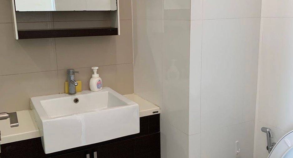 For sale 2 bedrooms condo in Khlong Toei, Bangkok