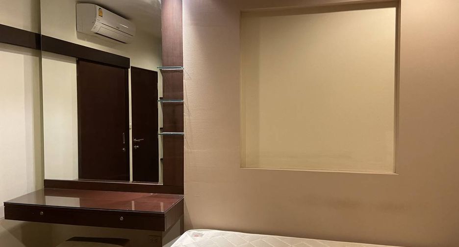 For sale 1 bed condo in Khlong Toei, Bangkok