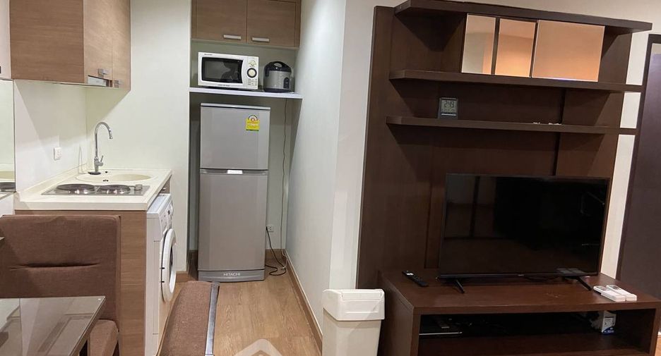 For sale 1 bed condo in Khlong Toei, Bangkok