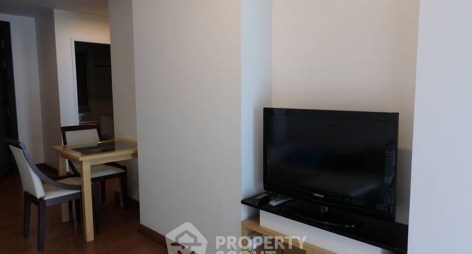 For sale 1 bed condo in Phra Khanong, Bangkok