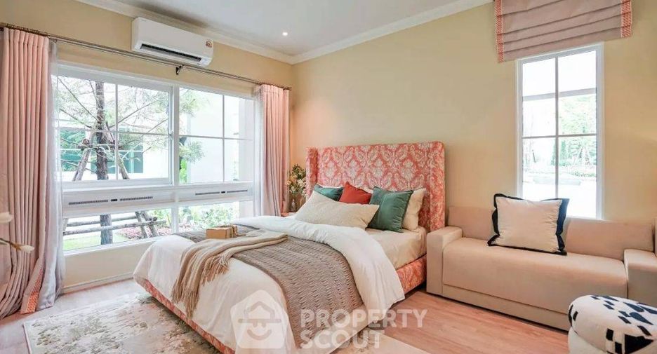 À vendre 4 chambres maison à Thawi Watthana, Bangkok