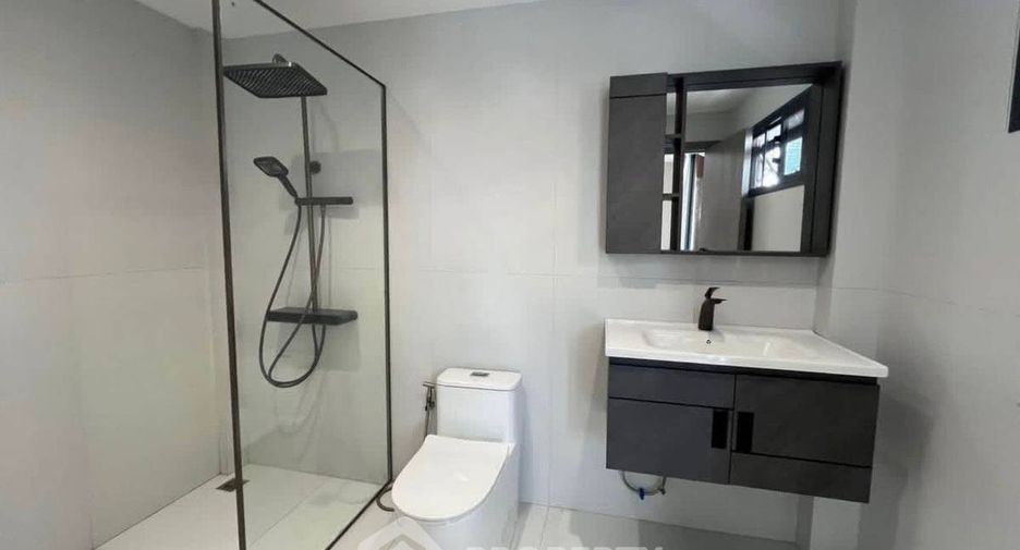 Haus zum Kauf mit 5 Zimmer in Jomtien, Pattaya