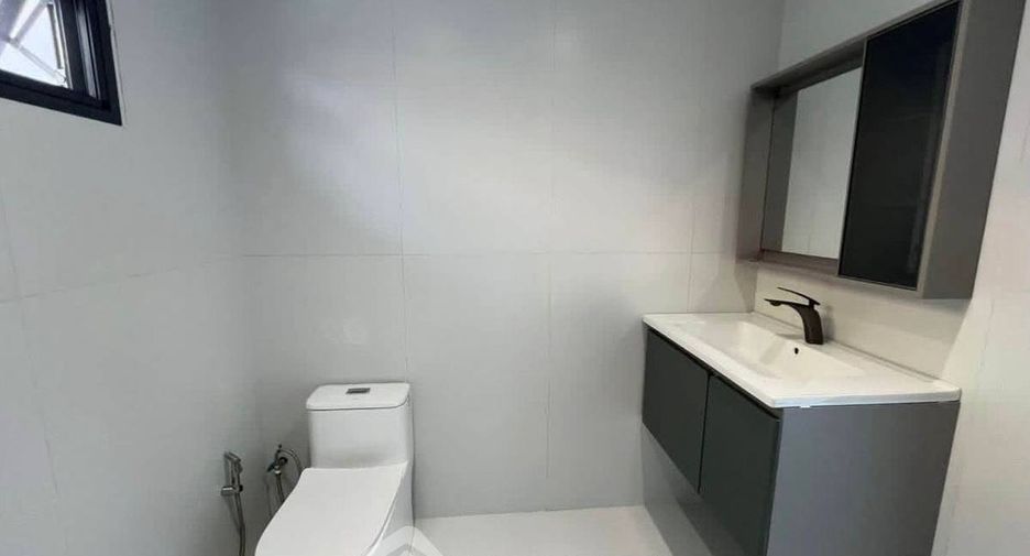 Haus zum Kauf mit 5 Zimmer in Jomtien, Pattaya