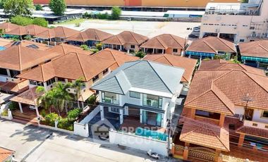For sale 6 bedrooms house in Jomtien, Pattaya