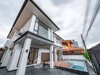 Casa en venta de 6 habitaciones en Bang Lamung, Chonburi