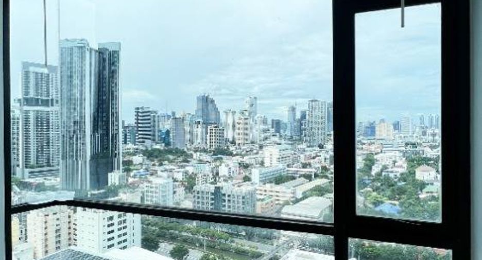 For sale 1 bed condo in Sathon, Bangkok