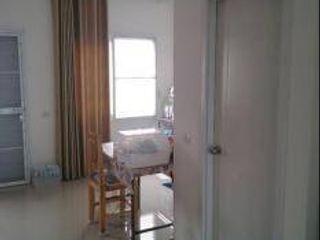 Reihenhaus zum Kauf mit 4 Zimmer in Saphan Sung, Bangkok