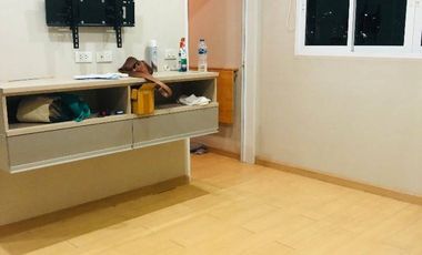 À vendre 1 chambre condo à Huai Khwang, Bangkok