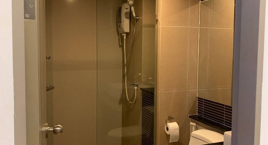 For sale 1 bed condo in Phra Khanong, Bangkok