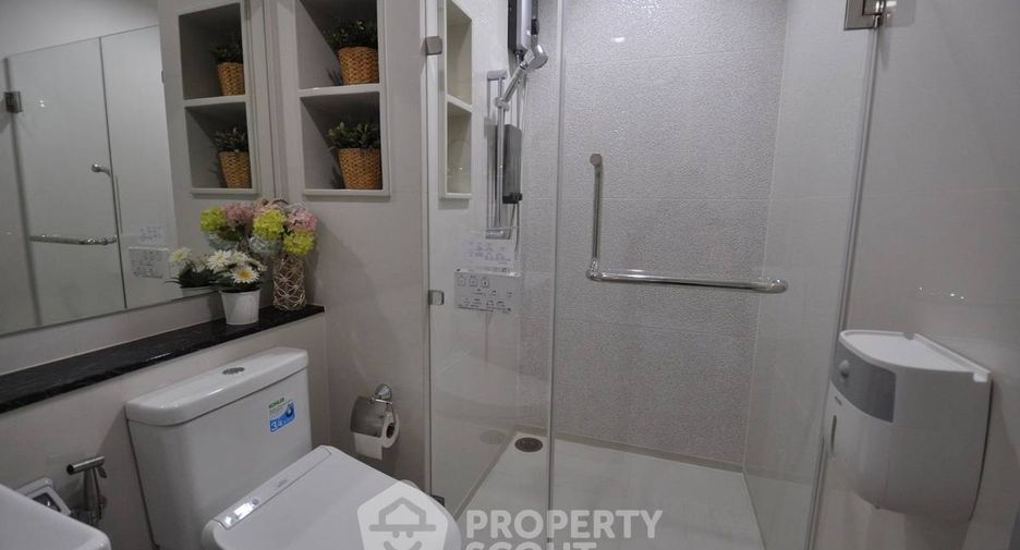 À vendre 1 chambre condo à Phra Khanong, Bangkok