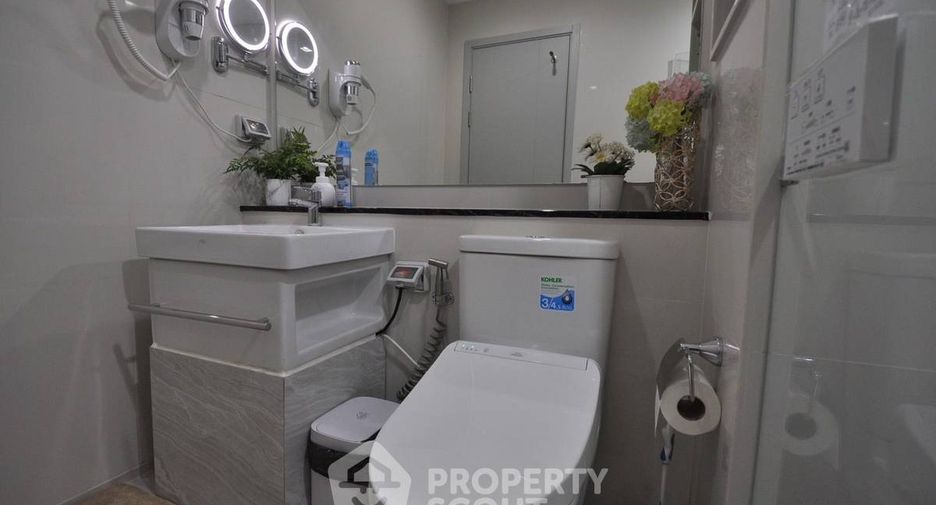 À vendre 1 chambre condo à Phra Khanong, Bangkok