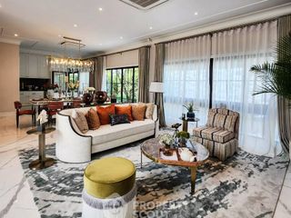 For sale 5 bedrooms house in Bangkok Noi, Bangkok
