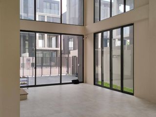 Casa adosada en venta de 3 habitaciones en Mueang Samut Prakan, Samut Prakan