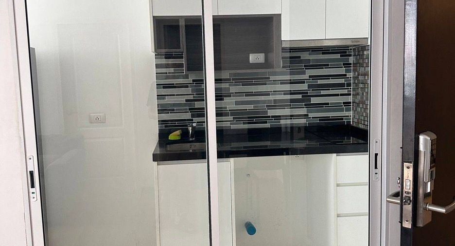 For sale 1 bed condo in Bang Phlat, Bangkok