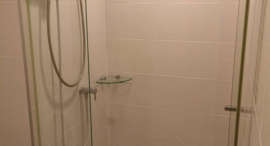 For sale 1 bed condo in Thon Buri, Bangkok