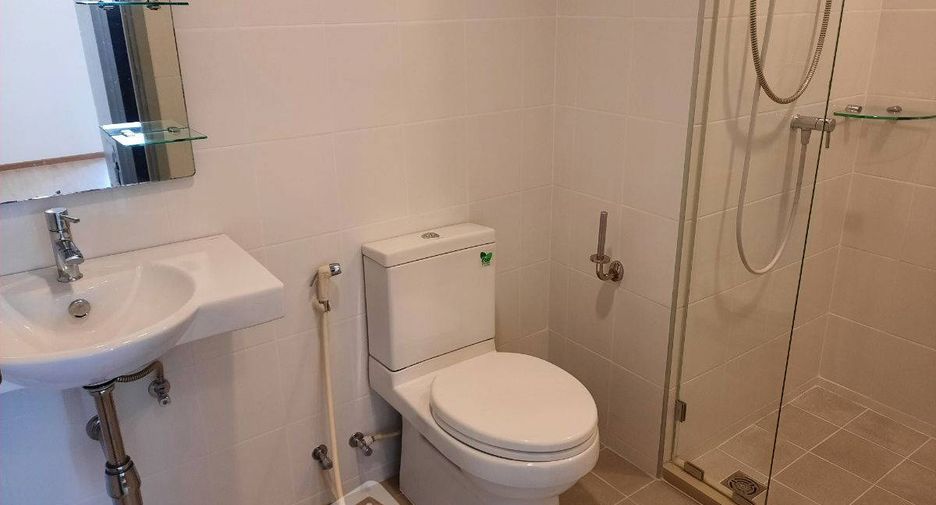 For sale 1 bed condo in Thon Buri, Bangkok