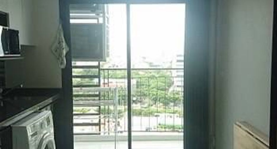 For sale 1 bed condo in Sathon, Bangkok