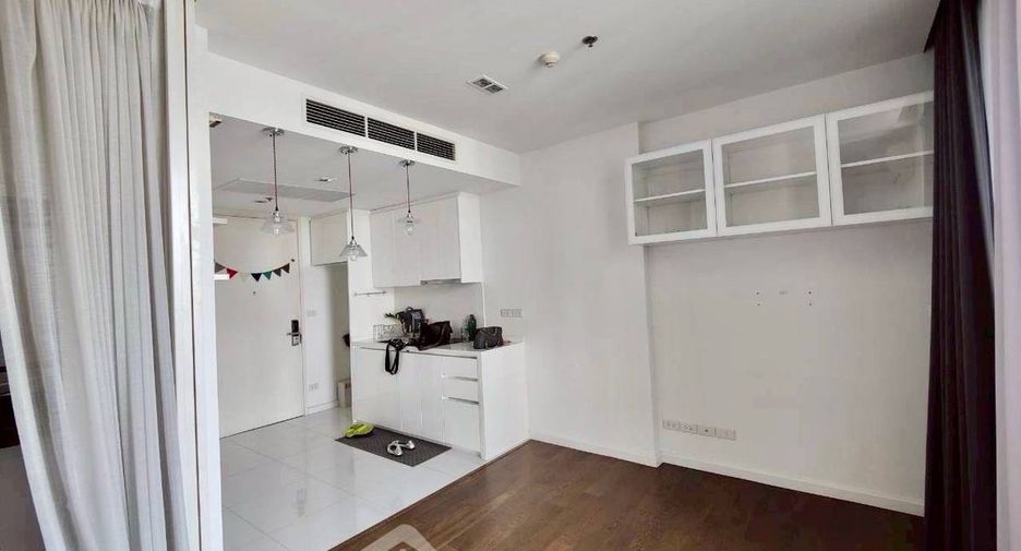 Condo en venta de 1 habitaciones en Sathon, Bangkok