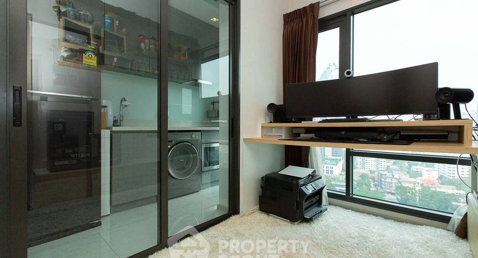 For sale 1 bed condo in Khlong Toei, Bangkok