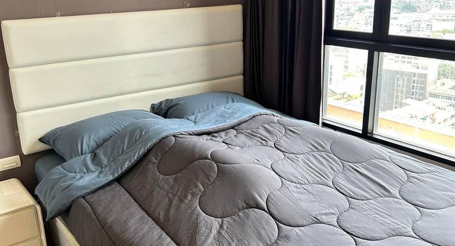 For sale 1 bed condo in Khlong San, Bangkok