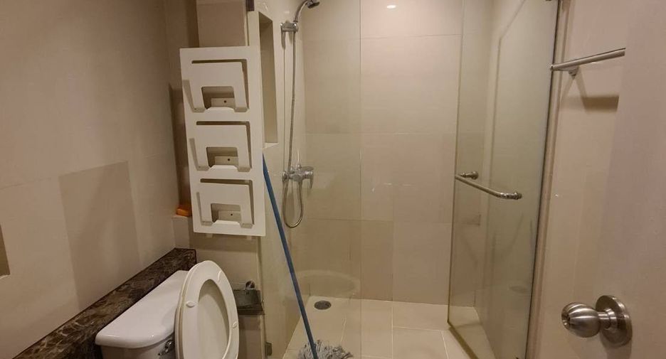 Wohnung zum Kauf mit 1 Zimmer in Khlong San, Bangkok