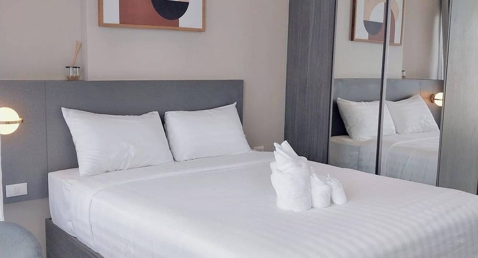 For sale 1 bed condo in Si Racha, Chonburi
