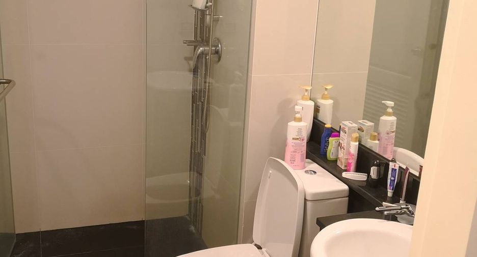 For sale 1 bed condo in Bang Phlat, Bangkok