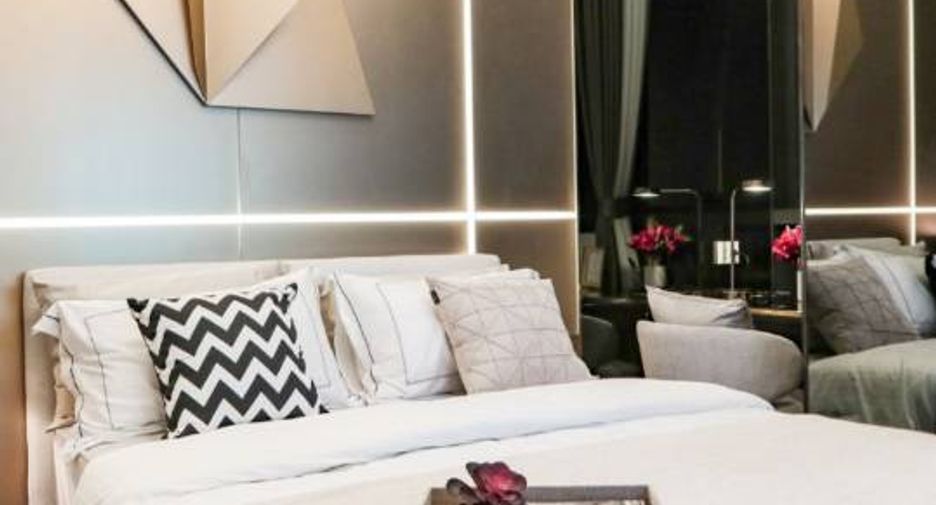For sale 2 bedrooms condo in Pathum Wan, Bangkok