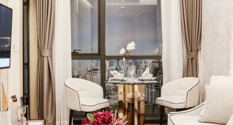 For sale 2 bedrooms condo in Pathum Wan, Bangkok