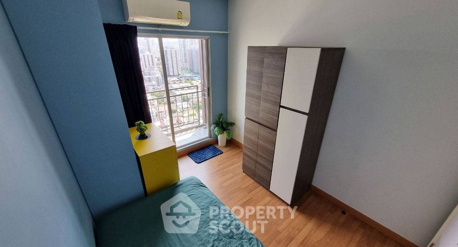 For sale 3 bedrooms condo in Yan Nawa, Bangkok