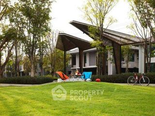 For sale 4 bedrooms house in Bang Sao Thong, Samut Prakan