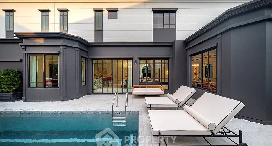 For sale 5 bedrooms house in Phasi Charoen, Bangkok